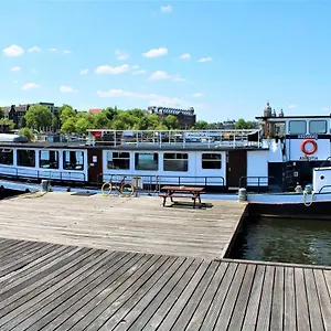2* Hotel en barco Amicitia