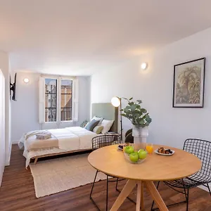 https://amazing-aparts-and-studios-in-gothic.catalonia-hotels.com