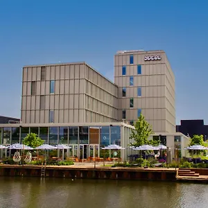 ホテル Yotel